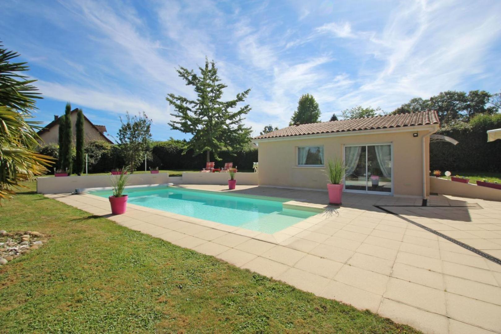 Les Carpes A Limoges Bed & Breakfast Екстериор снимка